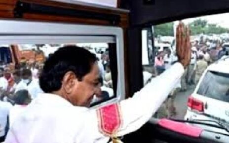 kcr-bus yatra